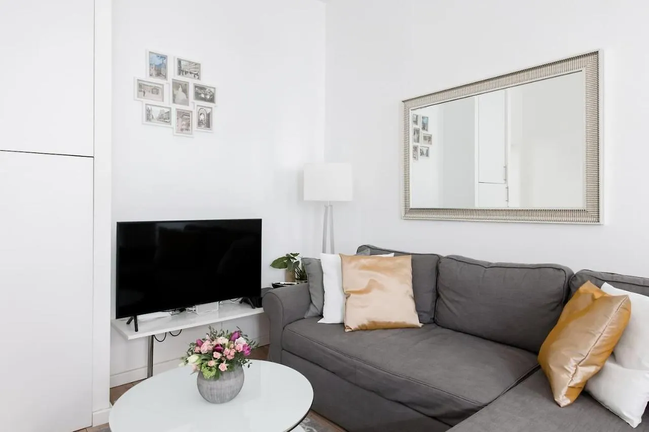 ⍟Luxurious And Bright⍟ 5 Min Walk To City Center Apartment Vienna Austria