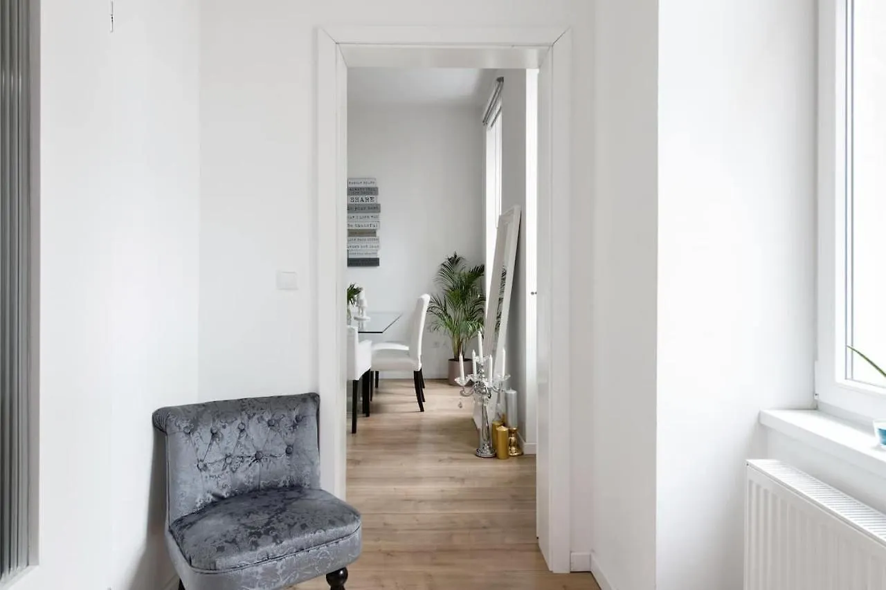 ⍟Luxurious And Bright⍟ 5 Min Walk To City Center Apartment Vienna
